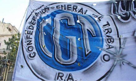 Afina estrategia contra la reforma laboral y un posible un acto con la Iglesia