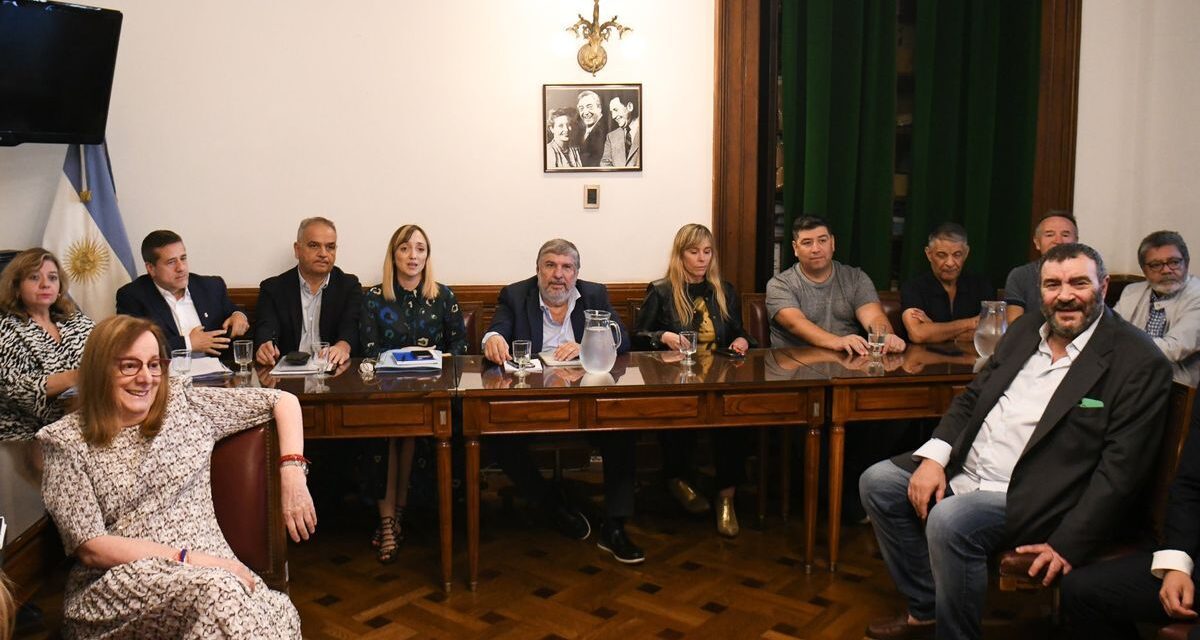 La CGT y senadores peronistas tuvieron su cumbre para preparar la estrategia de resistencia
