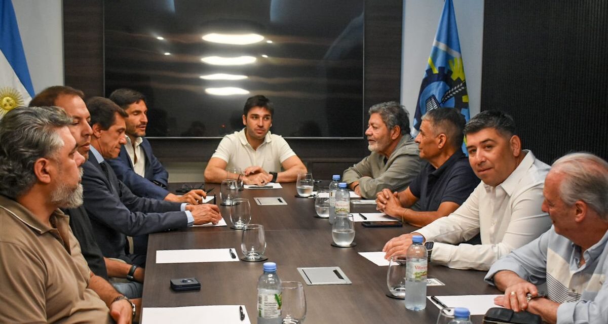 La CGT y Provincias Unidas avanzan en un acercamiento a días del debate a la reforma laboral