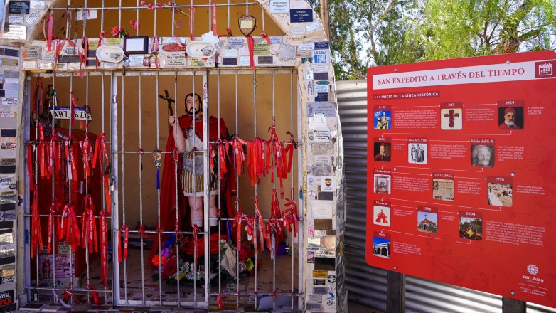 Nueva cartelería en la Capilla de San Expedito para mejorar las visitas
