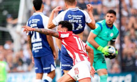 Estudiantes eliminó a Gimnasia para ser finalista y estallaron los memes en las redes sociales