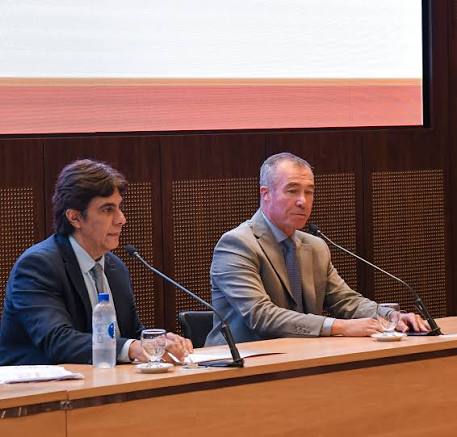 El ministro de Hacienda se presentará en Diputados para explicar el Presupuesto 2026