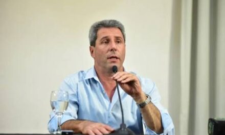 Se cansó de esperar: Uñac acelera su campaña presidencial para el 2027 y prende la interna peronista