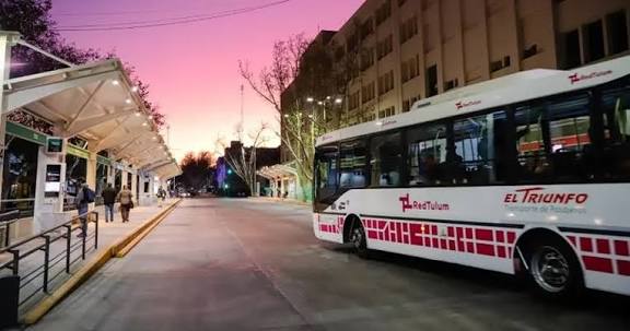 Habrá colectivos en Navidad y Año Nuevo: Así funcionará el transporte público