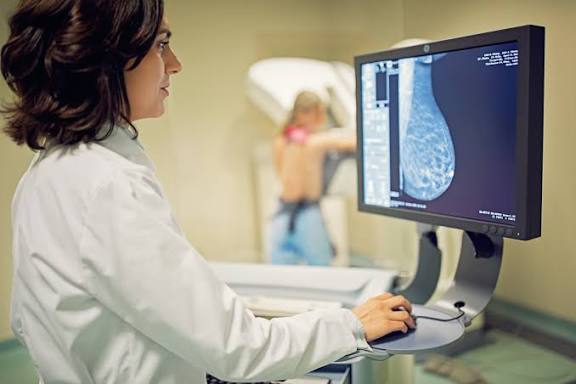 Prevención en foco: Este jueves se realiza “La Noche de las Mamografías” en la provincia