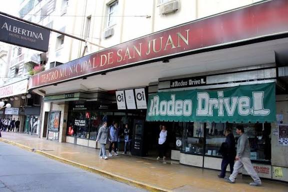Cesar Aguilar cuestiona a la Defensora: “Quiere llevarse los aplausos de una obra ajena”