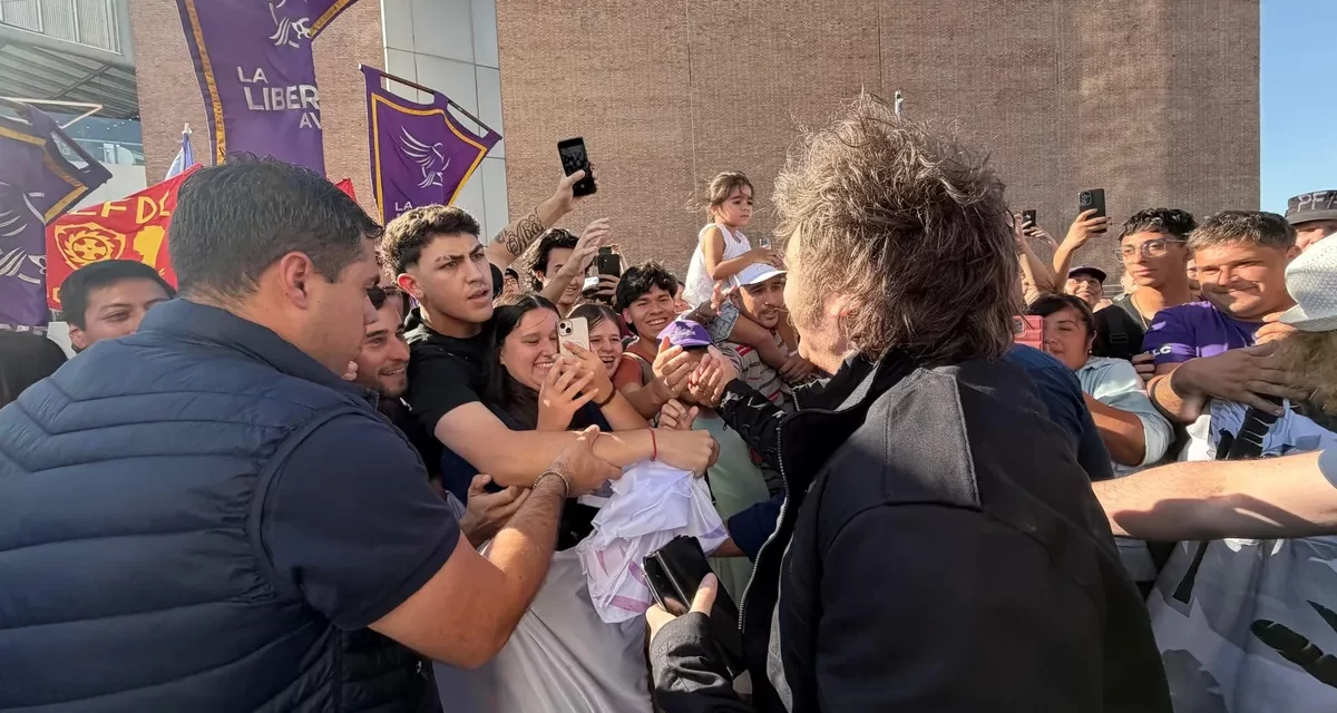 Javier Milei le habló a la militancia libertaria y cuestionó a los políticos populistas irresponsables