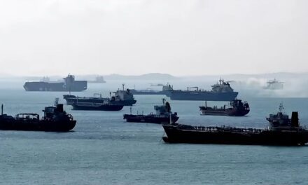 Ucrania destruyó con drones un buque petrolero ruso en el Mar Negro