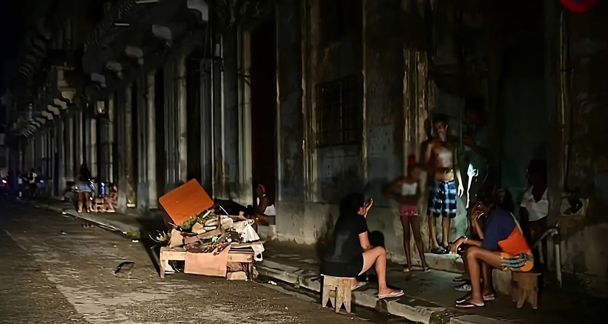 EEUU planea un bloqueo naval y total para Cuba: No entrará nada