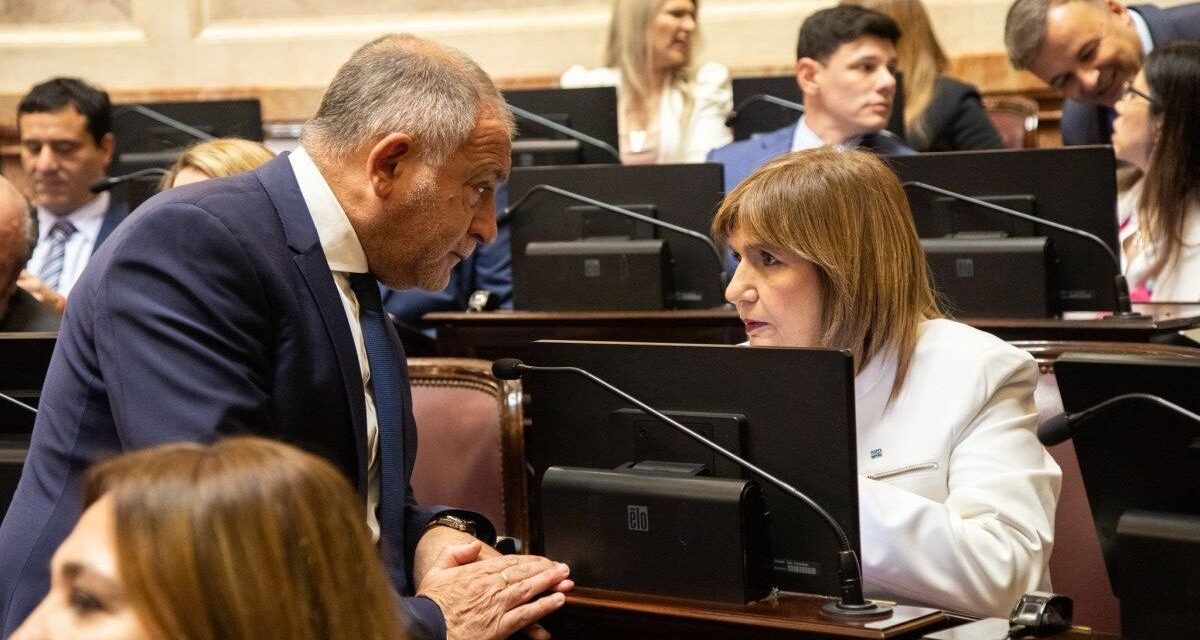 La orden de Luis Caputo, zoom con aliados y un paro que complica