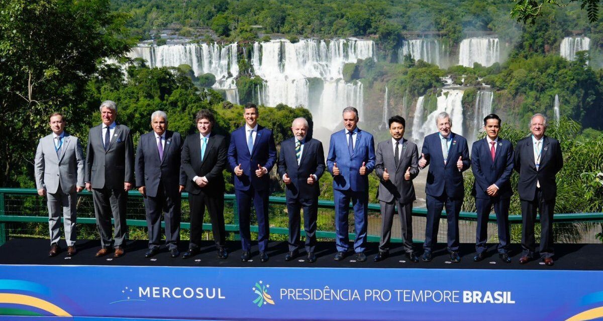 Javier Milei criticó la burocracia del Mercosur, exigió firmar el acuerdo con la Unión Europea y apoyó la presión de EEUU sobre Venezuela