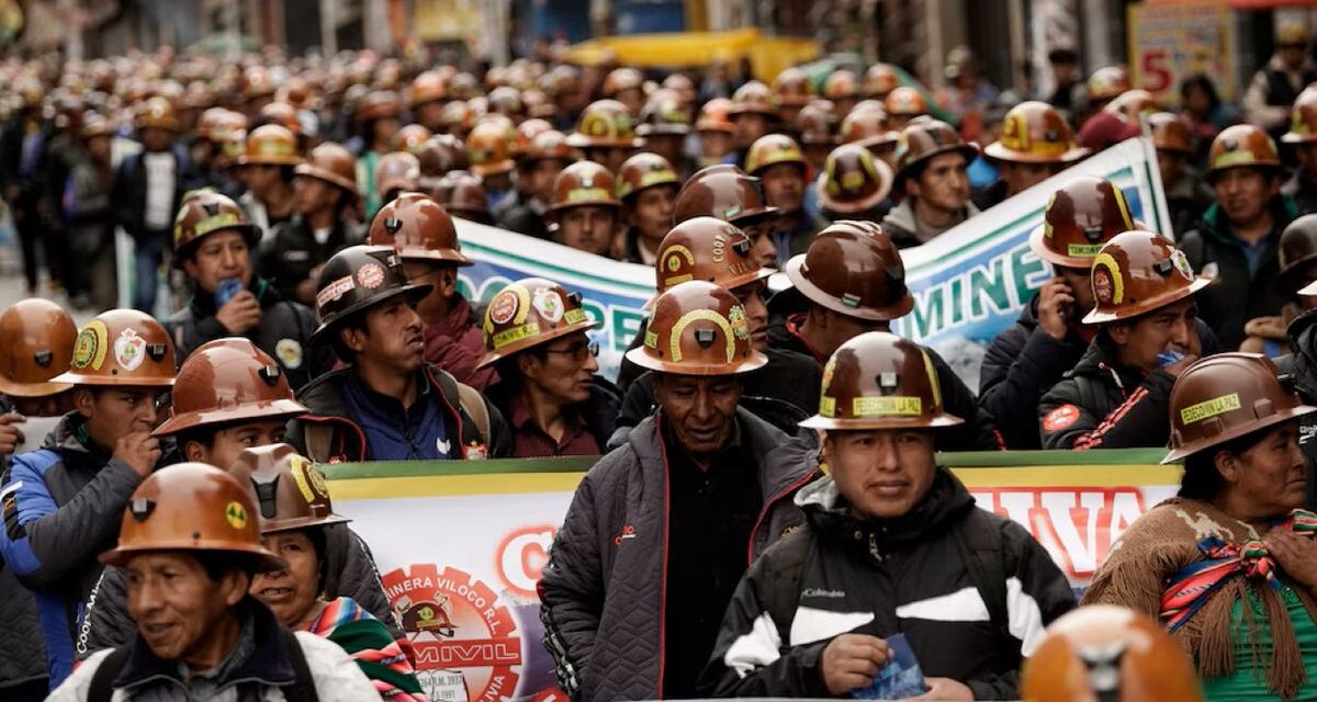 Cuarto día de marchas y ruptura del vicepresidente Edmund Lara