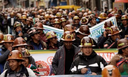 Cuarto día de marchas y ruptura del vicepresidente Edmund Lara