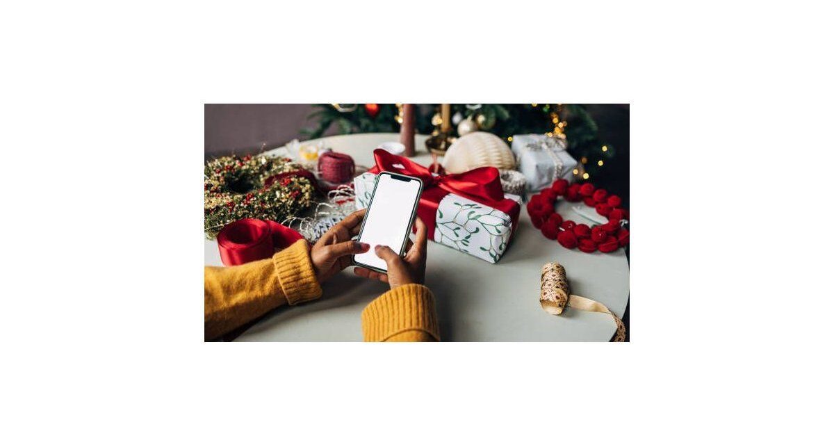 Cómo activar el modo árbol de Navidad en WhatsApp 2024: guía paso a paso