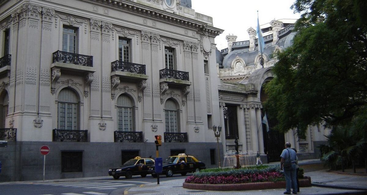 Una amenaza grave contra la convivencia democrática