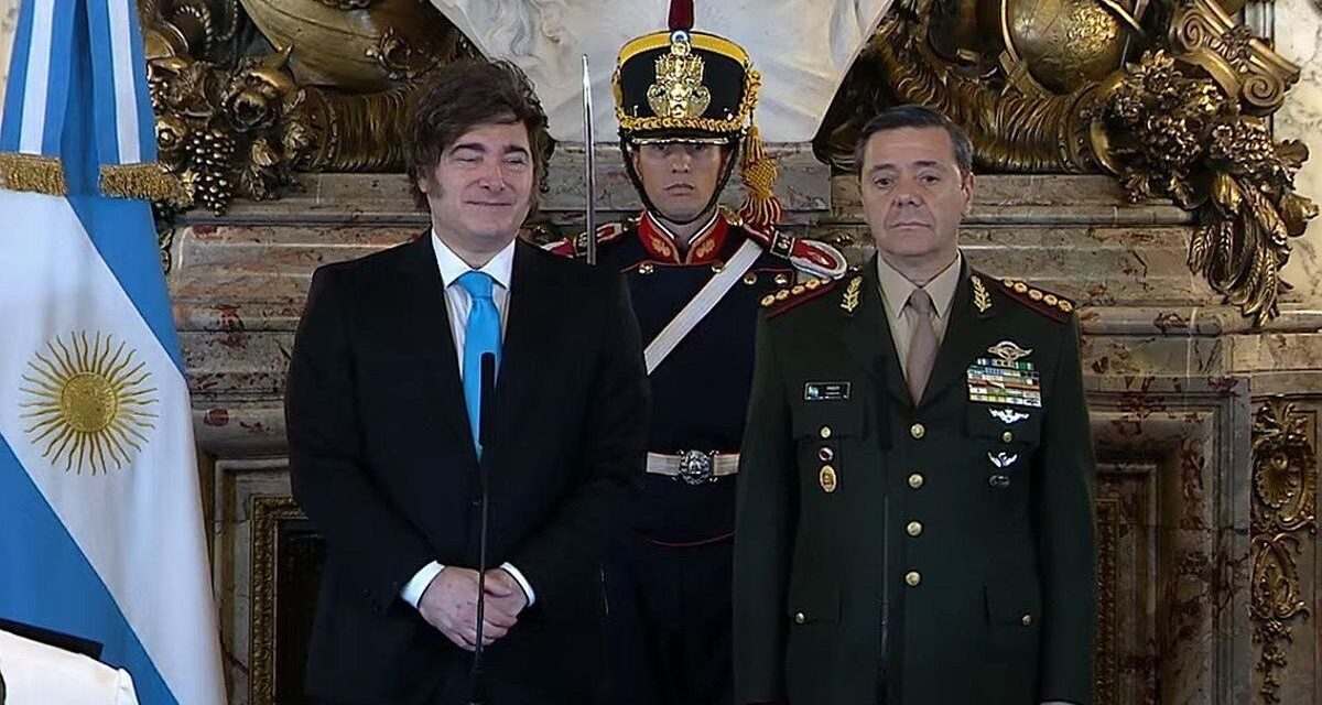 Juró Carlos Alberto Presti en Defensa y se prepara para reorganizar la cúpula militar del Gobierno