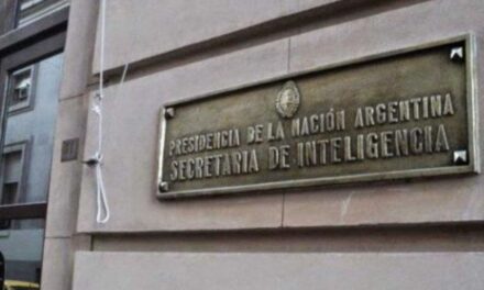 Un juez rechazó habilitar la feria judicial por el amparo contra el DNU que amplía las facultades de Inteligencia