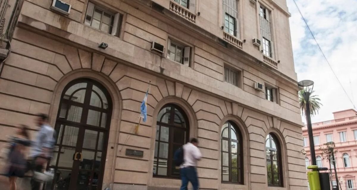 La SIDE publicó 17 nuevos documentos clasificados y avanza con la apertura de archivos históricos