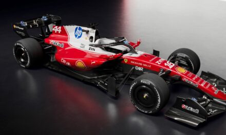 El SF-26 sorprende y cambia look con un rojo más brillante