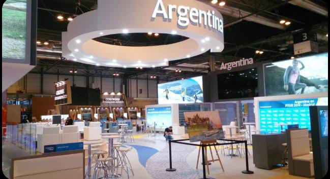 Orrego impulsa a la provincia en FITUR y busca inversiones para el turismo