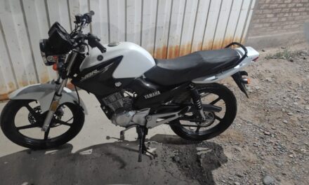 Abandonó la moto al ver a la Policía y huyó: El vehículo había sido robado días atrás