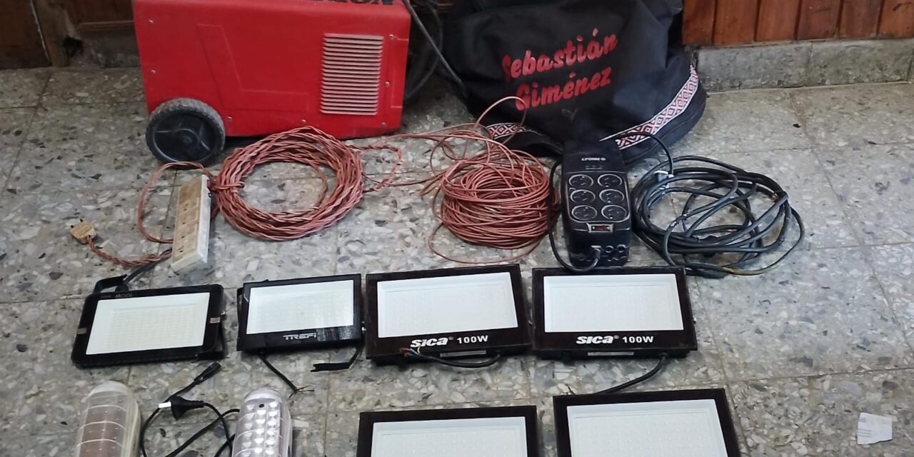 Robo en una escuela: Tres detenidos y recuperan todo lo robado