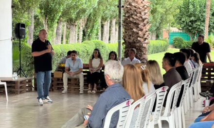 Peluc endureció el mensaje y marcó límites internos en el arranque político de La Libertad Avanza