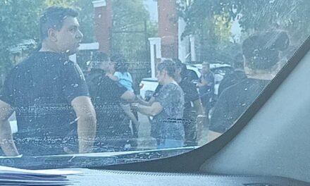 Una niña estuvo al borde de la muerte y fue salvada por policía