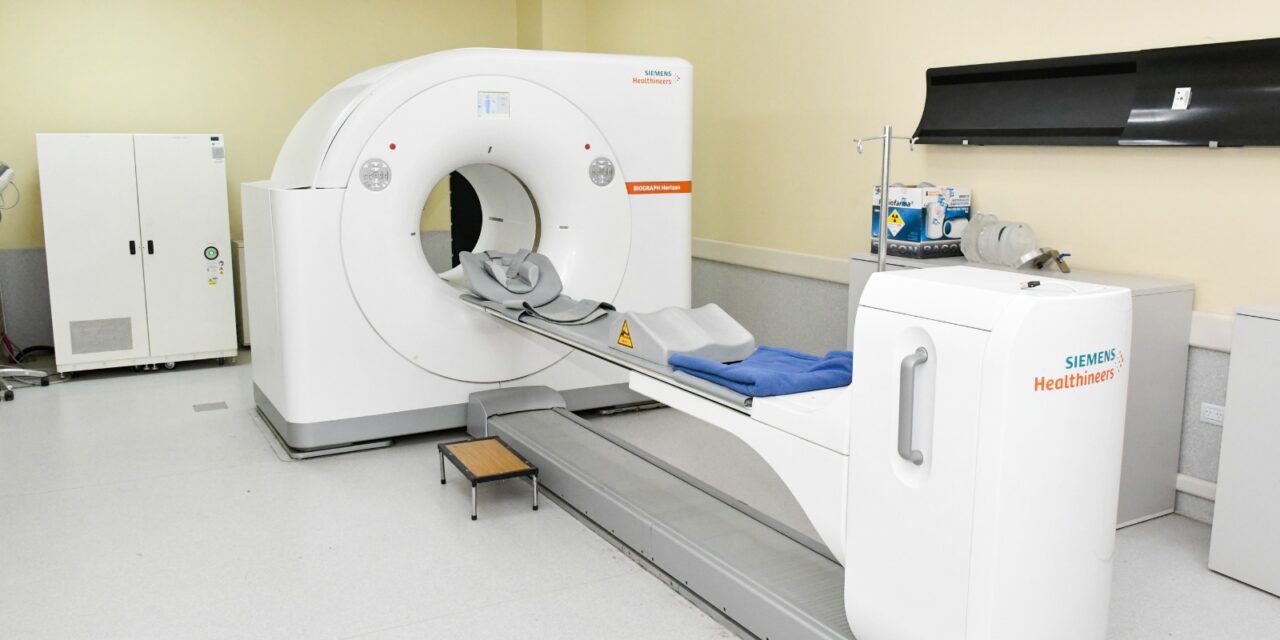 Tecnología de punta contra el cáncer: El CEMEC ya realizó más de 1.600 estudios de alta complejidad