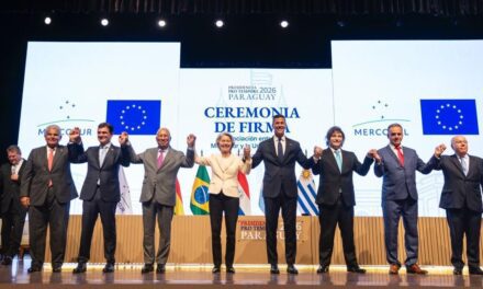 El Mercosur y la Unión Europea firmaron el histórico acuerdo comercial tras 25 años de negociaciones