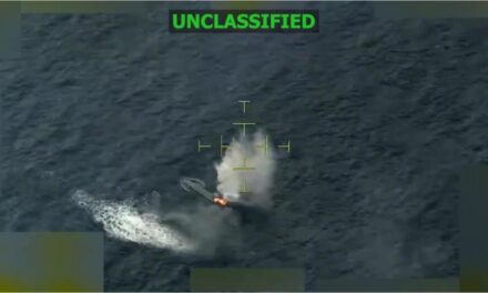 EEUU habría usado un avión civil para un ataque militar letal contra presuntas narcolanchas