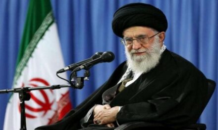 Quién es Alí Jamenei, el ayatolá y líder supremo de Irán que controla el poder desde hace décadas