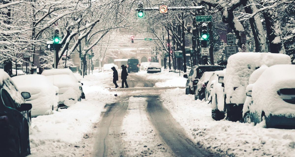 19 estados en emergencia, alerta para 180 millones de personas y cerca de 10.000 vuelos cancelados