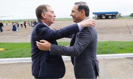 Diego Santilli viaja a Corrientes en busca de tres votos clave en el Senado