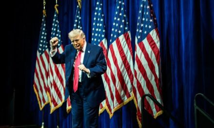 EEUU celebró la anulación de más de 100.000 visas en el primer año del nuevo mandato de Donald Trump