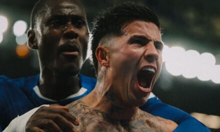 Enzo Fernández cerró la remontada del Chelsea y le ganó al West Ham un partidazo por 3-2