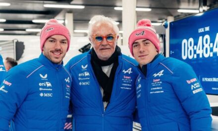El A526 de Franco Colapinto rodó bajo la lluvia en Silverstone