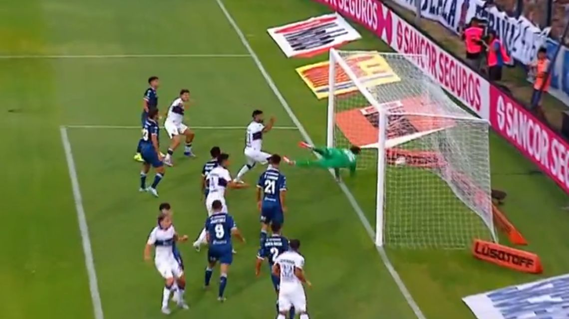 Racing se presentó en el Apertura con derrota ante Gimnasia en La Plata