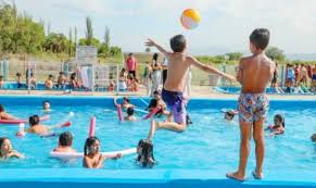 Por las lluvias, suspenden colonias de verano en gran parte de San Juan