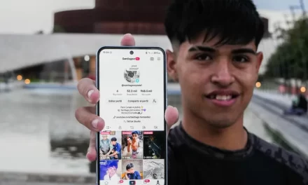 Brutal ataque en Chimbas: golpearon salvajemente a un influencer para robarle el celular ( video)