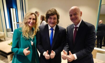 Javier Milei se reunió con el presidente de la FIFA Gianni Infantino en Davos