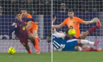 Joan García empujó a su compañero para tapar un tiro y mantuvo la valla invicta del Barcelona ante el Espanyol