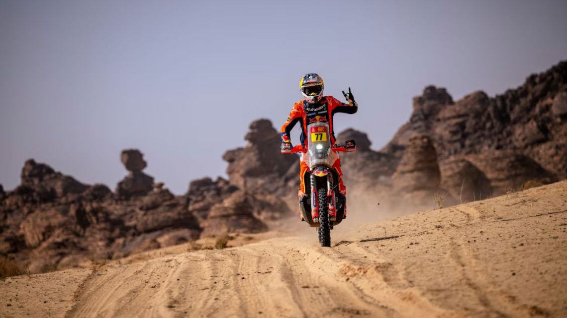 Luciano Benavides acelera en el Dakar y se mete de lleno en la pelea por el título