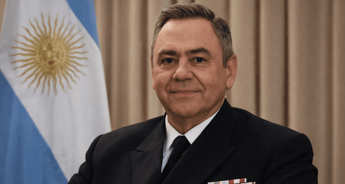 Carlos Presti designará a un marino como nuevo jefe de Inteligencia del Estado Mayor Conjunto