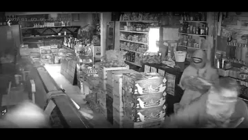 Asalto en banda a una madre y su hijo: Tres imputados y uno seguirá detenido