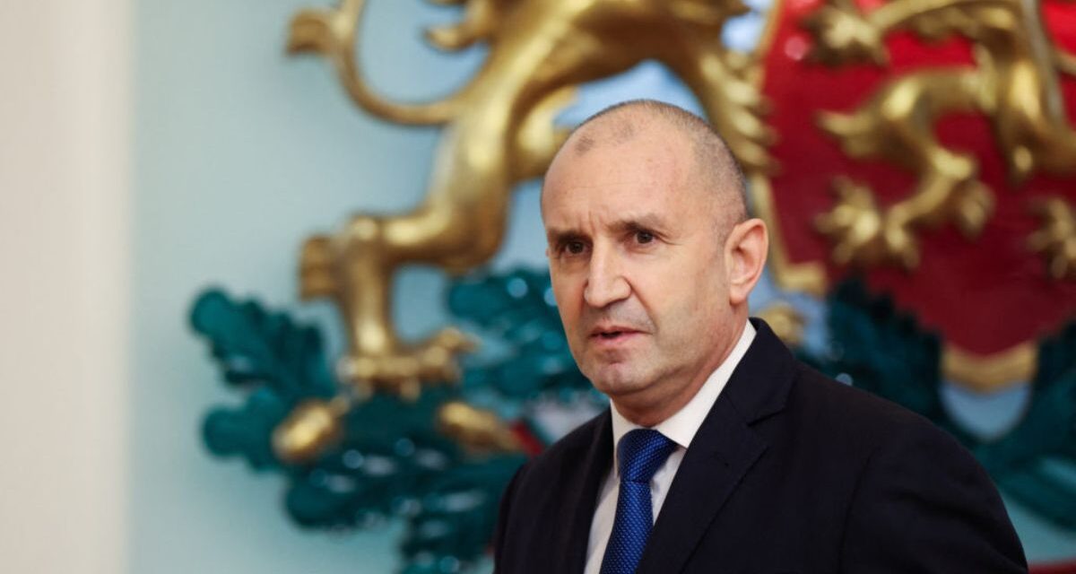 Renunció el presidente de Bulgaria en medio de una grave crisis política y en la antesala de nuevas elecciones