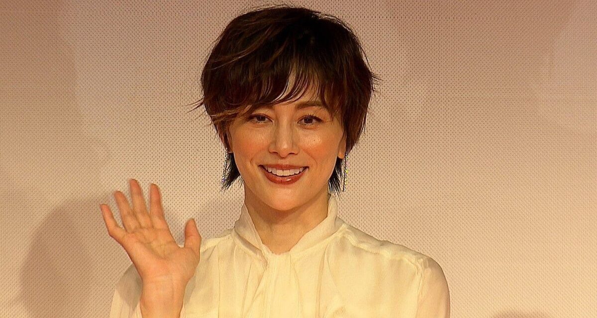 Investigan a la actriz Ryoko Yonekura y su novio argentino por una causa de drogas