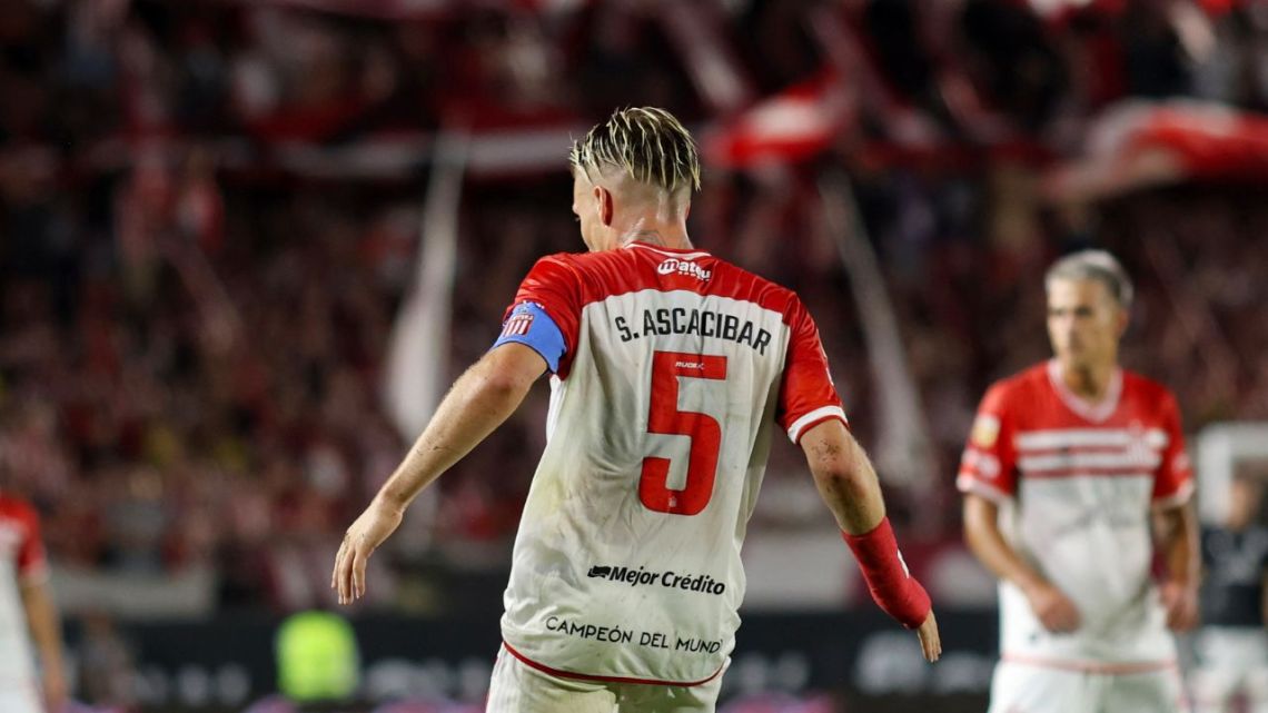 Santiago Ascacibar es nuevo jugador de Boca Juniors: los detalles