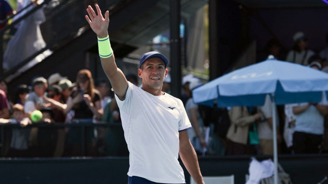 Sebastián Báez ganó en Australia y los hermanos Cerúndolo debutaron como dupla de dobles