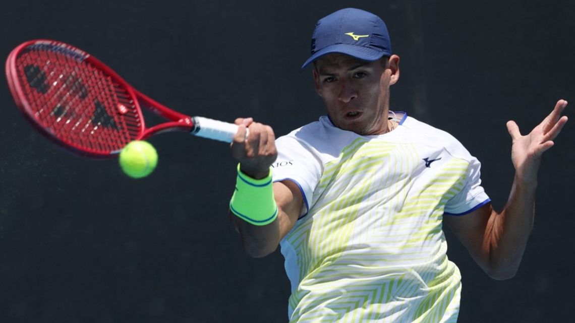 Sebastián Báez fue eliminado de Australia por Luciano Darderi, argentino nacionalizado italiano